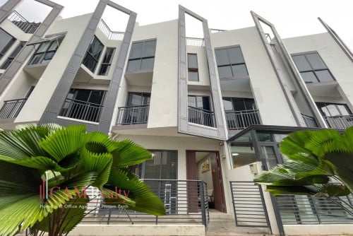 5 Bedroom Cluster House For Rent in Borey The Palms