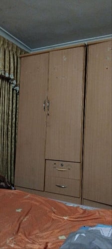 តុ ទូ សម្រាប់លក់ នៅថ្មី ស្អាត តម្លៃ (ម៉ៅទាំងអស់) លក់250$- All items ចុះនៅសល់ ១៦០$ !!