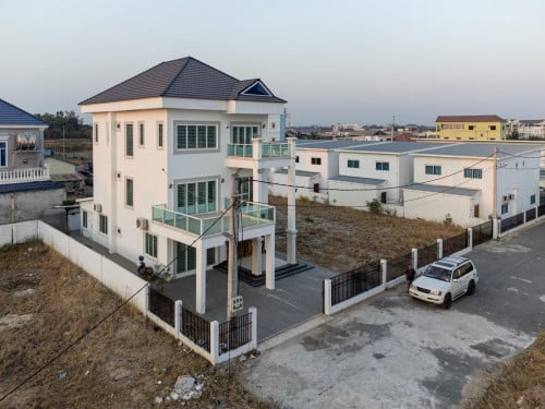 ផ្ទះសម្រាប់លក់នៅkp morn Danny project22