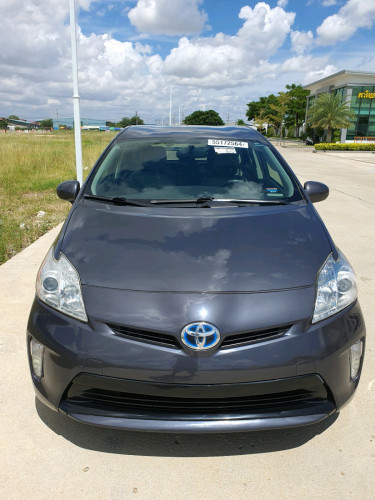 Prius2012 option2ឡើង​option3​ \ud83d\udc1dzin ​ឡាន​ក្រដាស់ពន្ធ​ ប្រភេទ​មេឡាន​