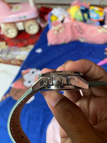 នាឡិកា​ដៃ​ប្រុស​ លក់