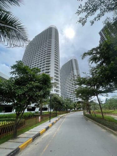 Star Bay condominium