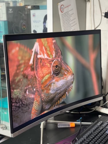 AOC Monitor Second  ស្អាត98%