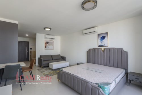 20th Floor Studio Condo For Rent in The Peak Residence (Tonle Basak)