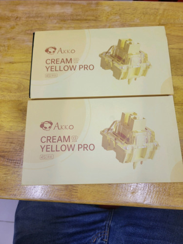 Akko v3 cream yellow pro switches