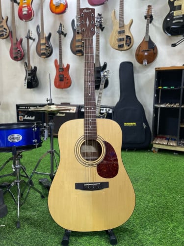 Cort Earth 60 op Solid Top