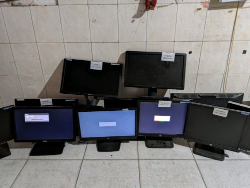 LCD Monitor Dell & HP 17 inch & 19 inch មានស្អាត មានឆ្នូត Line