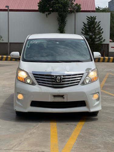 TOYOTA ALPHARD ឆ្នាំ2010 បើកសាង