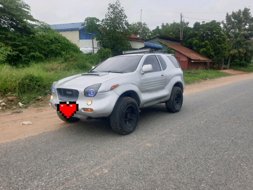 លក់ប្រញាប់លុយ លក់ ឡានស្ព័រ Isuzu VehiCROSs 1999ចង្កូតឆ្វេងស្រុីន ពណ័ទឹកប្រាក់ អូតូកាប់ស្តាស់ ម៉ាស៊ូត