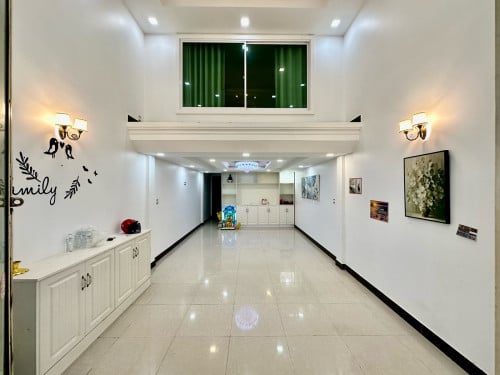 ផ្ទះល្វែងលក់ នៅព្រែកប្រា​ ច្បារអំពៅ