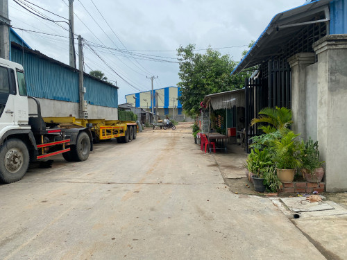 ឃ្លាំងលក់បន្ទាន់ មានចំណូលស្រាប់