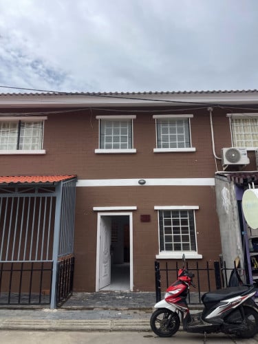 ផ្ទះលក់បន្ទាន់ ប្រញាប់លុយ