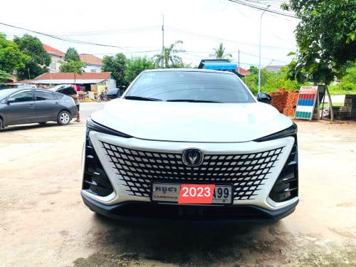 Changan 2023  ឡានប្រេីបាន 19000km ឡានស្អាតខ្លាំង