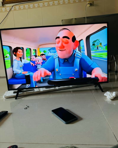 លក់ទូរទស្សន៍ LG smart TV នៅថ្មី99%