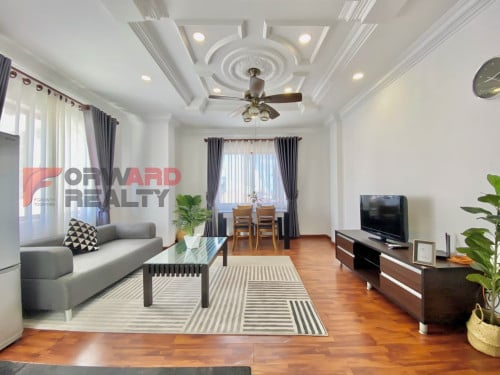 Spacious 1 Bedroom apartment with gym available for rent in BKK1 Area. (WH294)