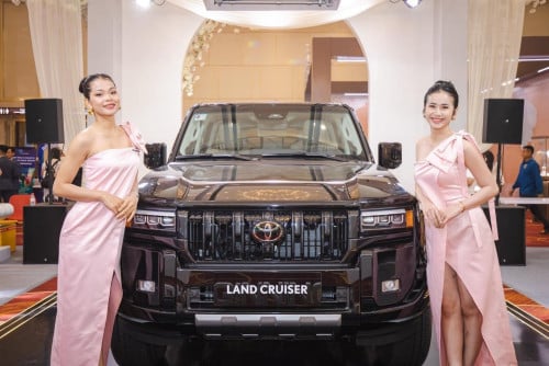 Toyota Landcrusier Prado 2025 ម៉ាស៊ូត