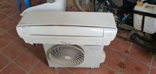 លក់បងៗនៅសំណុំមិនទាន់លាង។1hp Panasonic Inverter 2018.Telegram: 016447703.