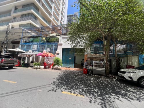 ផ្ទះវីឡាសម្រាប់លក់នៅបឹងកេងកងទី1/Villa for sale in Boeng Keng Kang 1