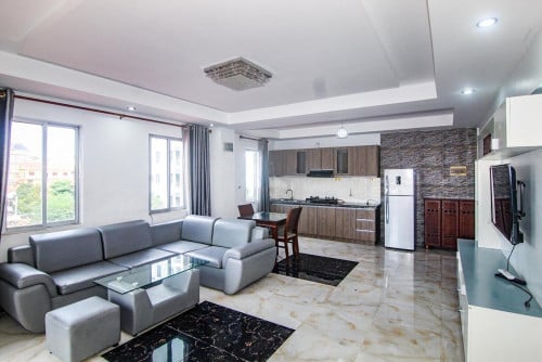 Modern apartment 1 bedroom with lift for rent near Russian market