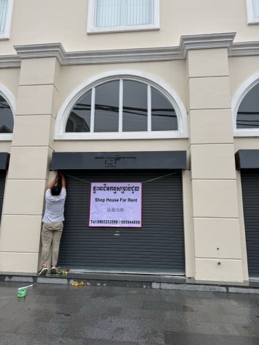 SHOPHOUSE FOR RENT near AEON2