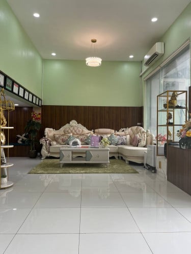 ផ្ទះសំរាប់លក់ជិតផ្សារយួន