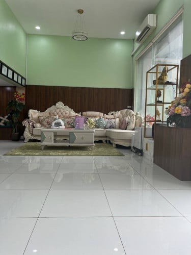 ផ្ទះសំរាប់លក់ជិតផ្សារយួន