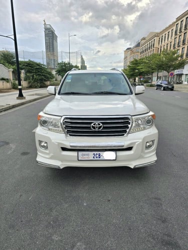 Landcruiser 2013 full option V6