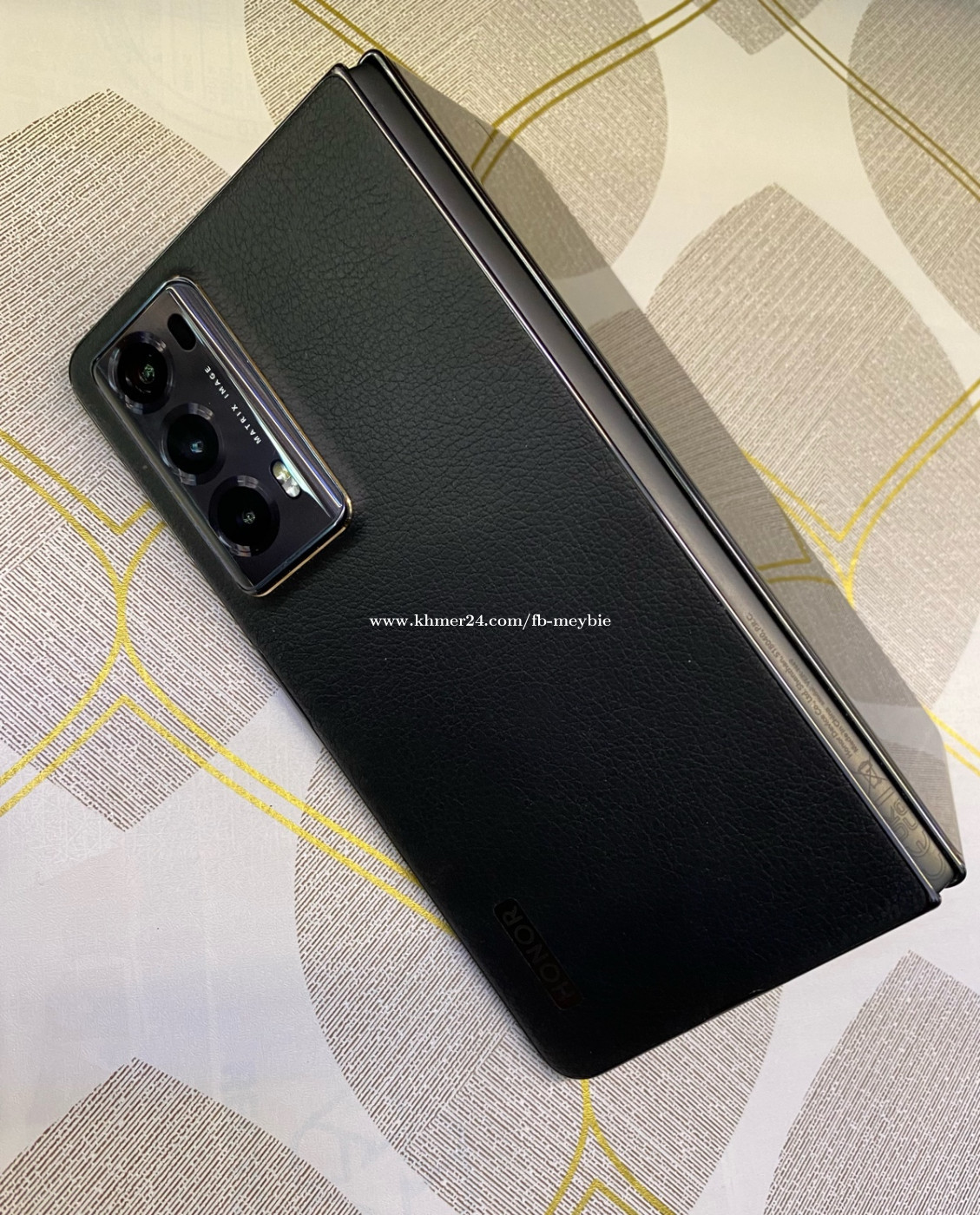 Honor Magic V2 Price 850.00 in Boeng Keng Kang Bei, Cambodia វុទ្ធី