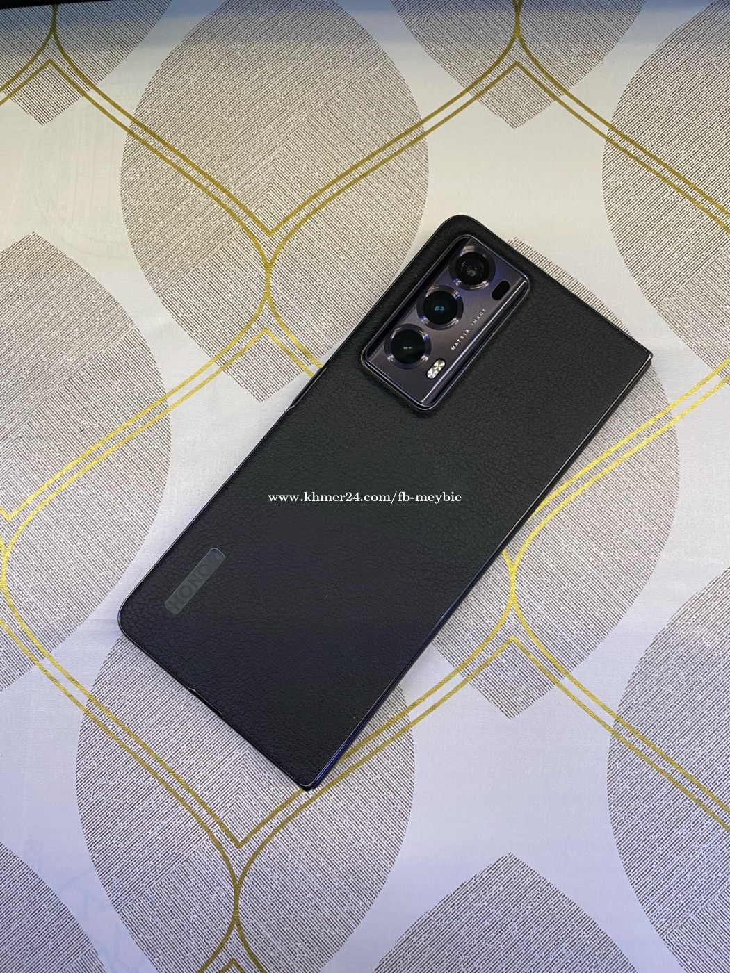 Honor Magic V2 Price 850.00 in Boeng Keng Kang Bei, Cambodia វុទ្ធី