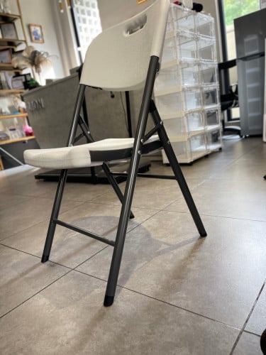 កៅអីបត់