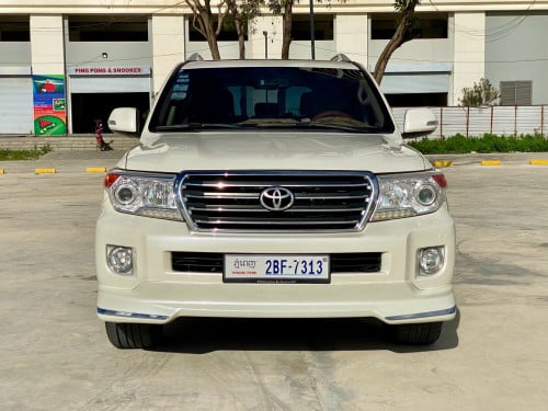 2013 Toyota Landcruiser GX.R V6 Full ( Arab )