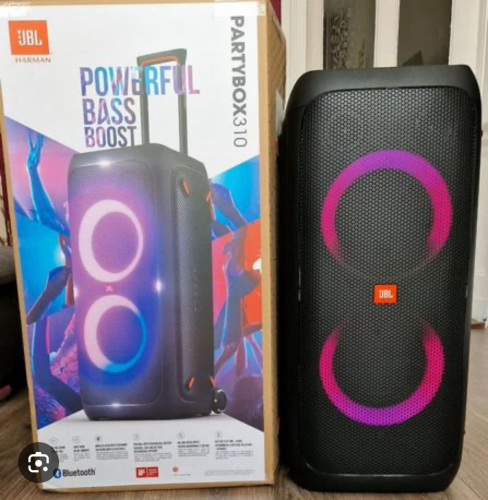 JBL party box 310 99% តាំងក្នុងហាង