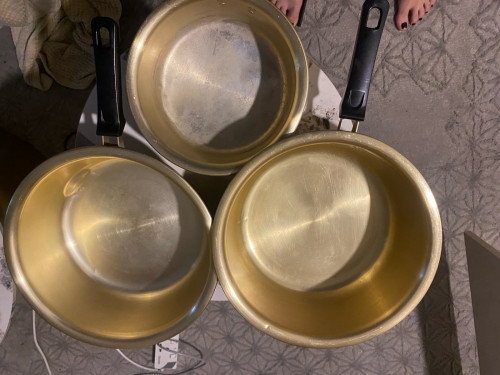 Gold pots