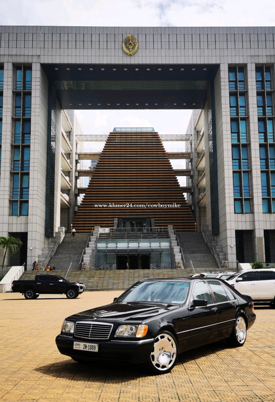 S320 តួខ្លី 1997 យ៉ាន់ Maybach zin ធានា Price 8300.00 in Phsar Thmei