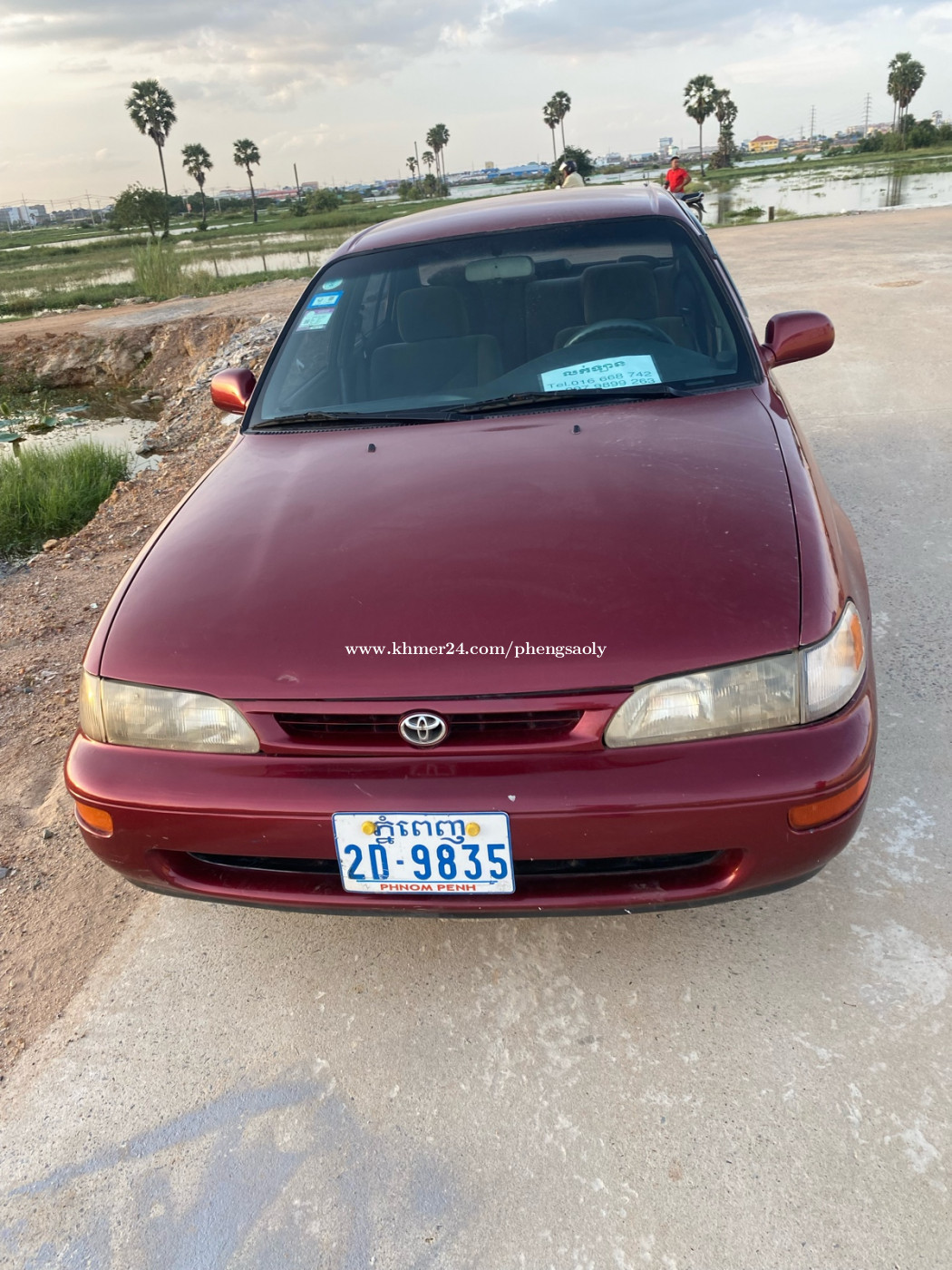 Toyota Corolla 94 Price 3000.00 in Chaom Chau 1, Cambodia Pheng