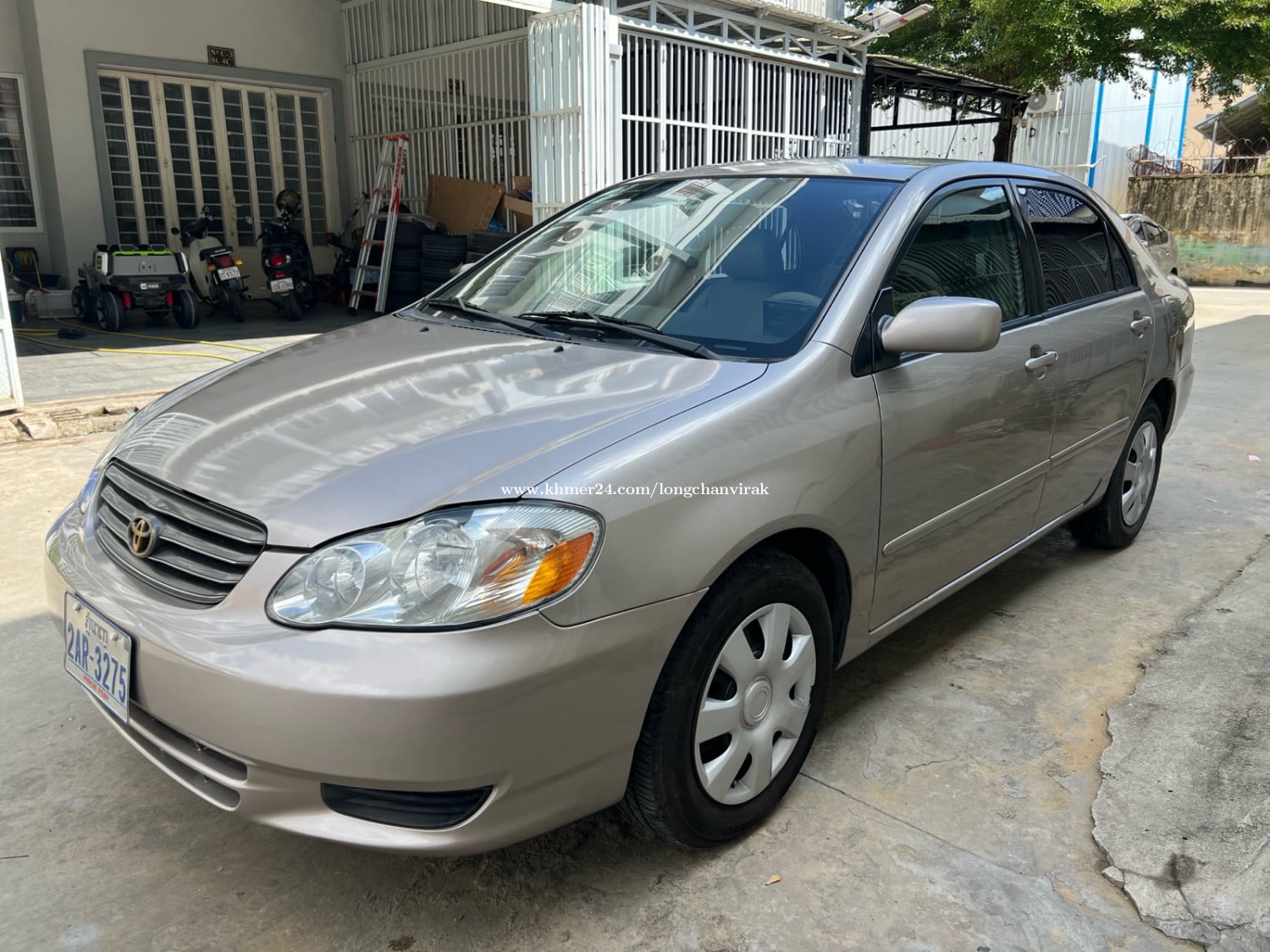 Toyota Corolla LE Gold 03 Price 7800.00 in Chaom Chau 3, Cambodia