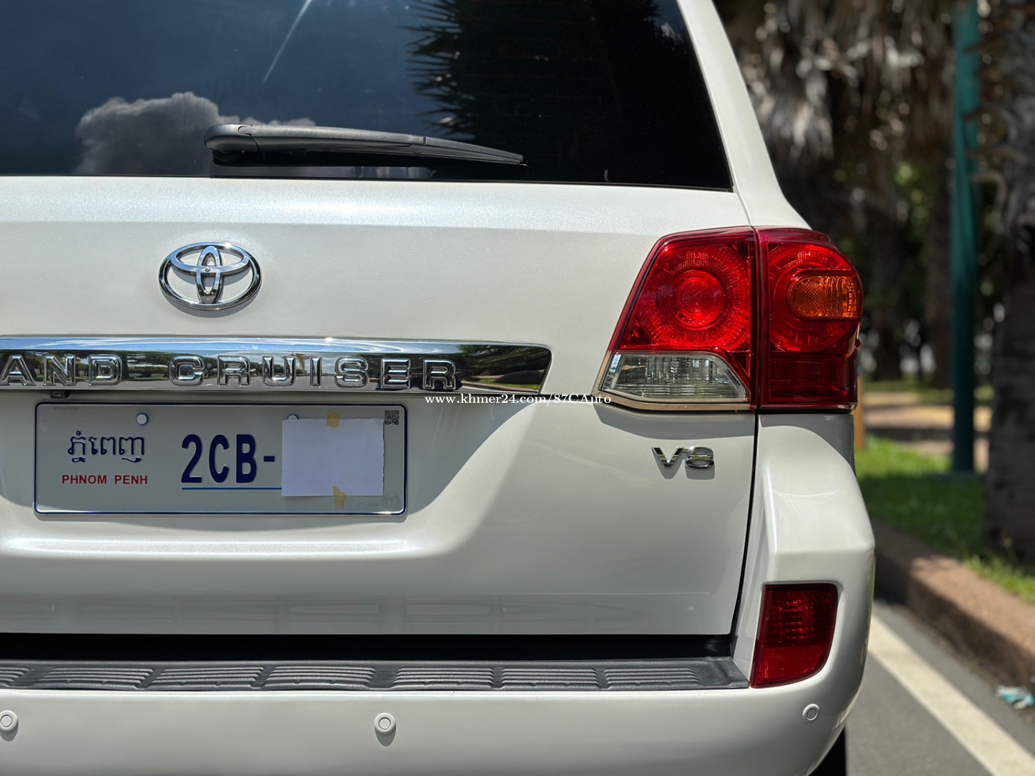 TOYOTA Land Cruiser V8 VIP 2013 Price 63500.00 in Tuol Tumpung Pir