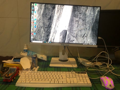 ចង់លក់វិញ computer ប្រើរាល់ថ្ងៃ ចង់ដូរសេរ៊ី