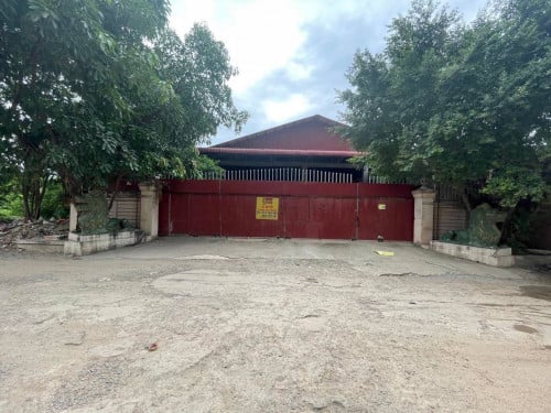 📍ដី​ និងឃ្លាំង​ លក់នៅចំការដូង