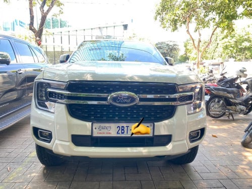 Ford xlt2023 30000គីឡូតំលៃចរចាបានទៀត