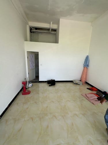 បន្ទប់ធំទូលាយតម្លៃធូថ្លៃ