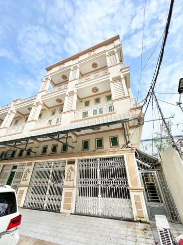 ផ្ទះពីរល្វែងសល់គៀនសម្រាប់លក់ស្ថិតនៅបុរីហុកលី សង្កាត់ច្រាំងចំរេះ1