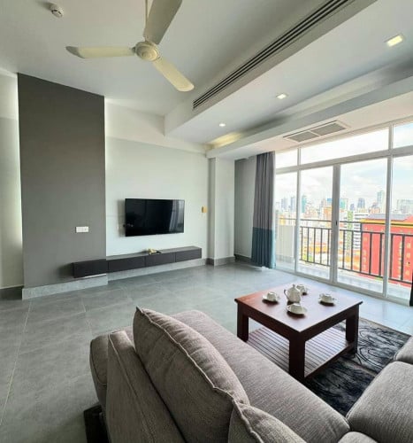 Spacious 2Bedroom Apartment in Toul Tompung ✨