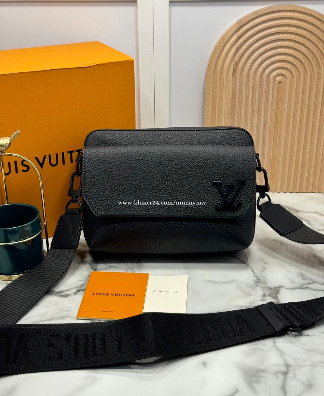 Lv box bag men online