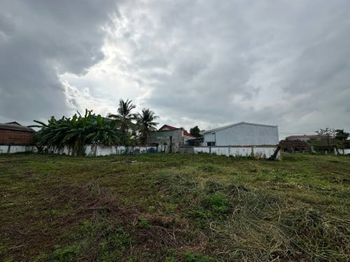 Land for Sale in Battambang Province (downtown) ដីលក់នៅខេត្តបាត់ដំបង (កណ្តាលក្រុង) 马德望省（市中心）土地出售