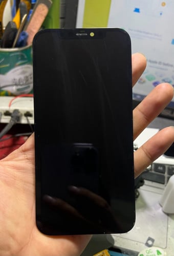 LCD  iphone 12