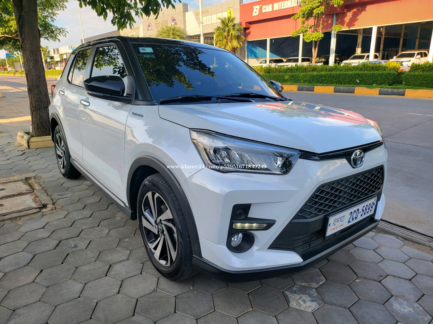 Toyota Raize 2024 white/black 7000km waranty in company Price 24200.00