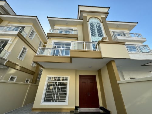 Sell Twin house Borey Heng Heang City 6A