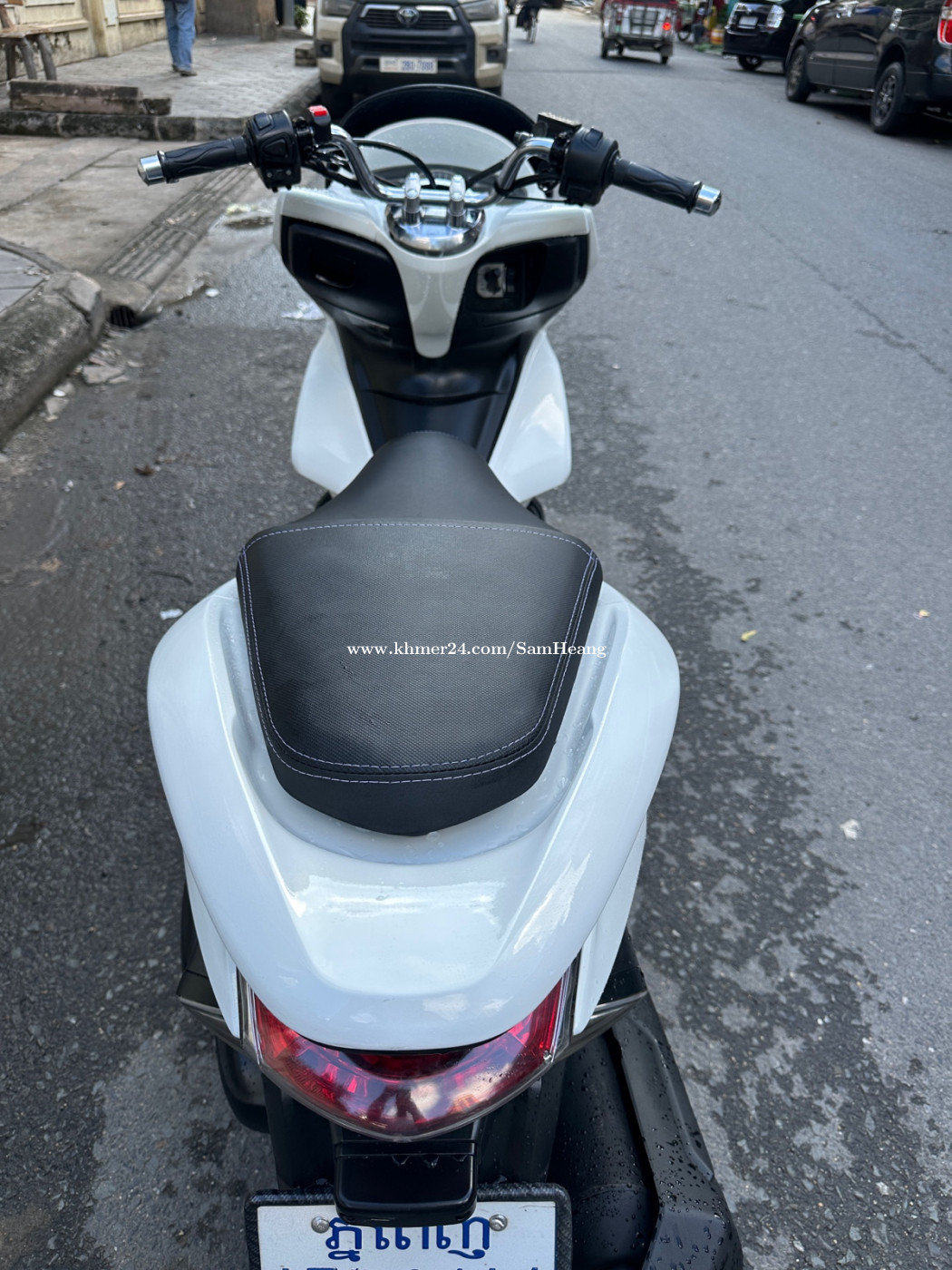 Honda pcx Japan Price 1080.00 in Boeng Prolit, Cambodia Sokheng shop
