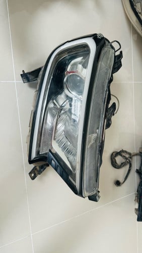 លក់ចង្កៀងស្តាំ ford សុីនដោះពីឡាន